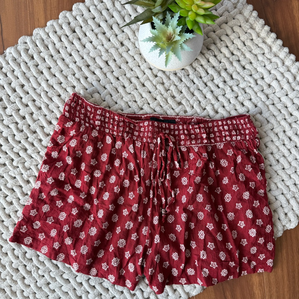 Angie | Boho Geometric Print Shorts Maroon | Small